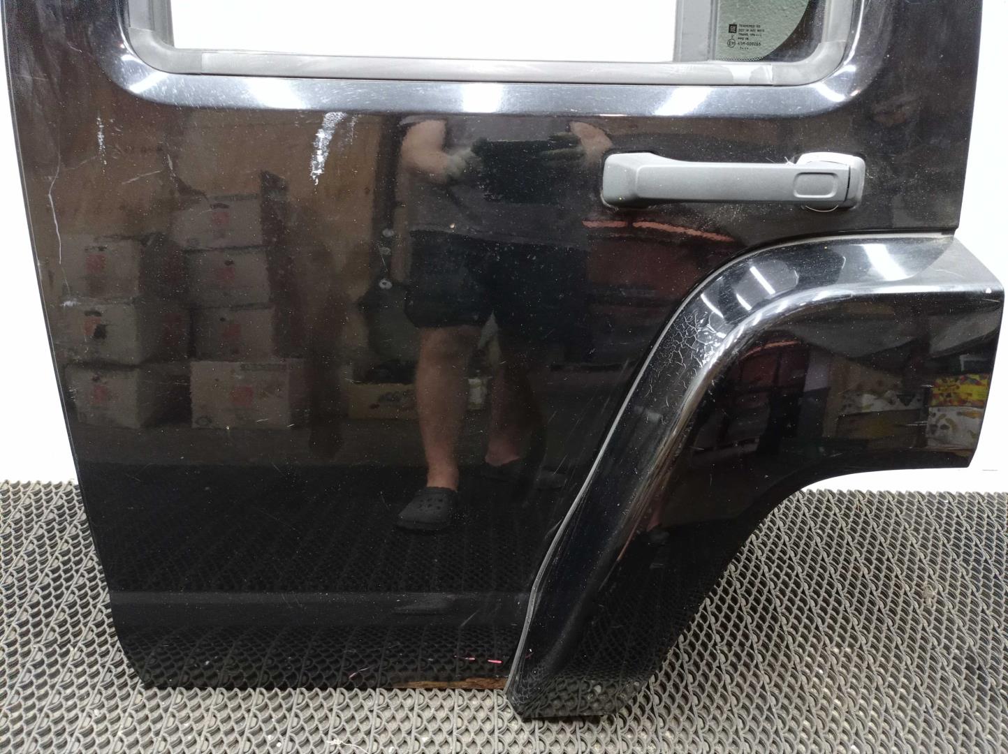 Замок двери задней левой