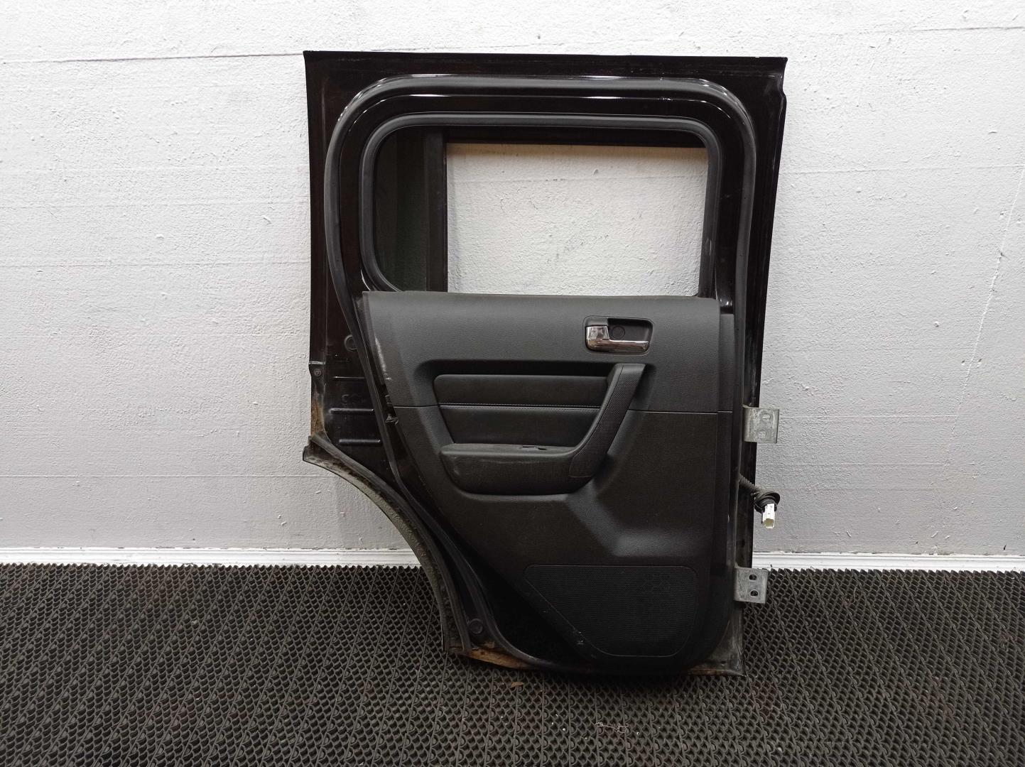 Замок двери задней левой