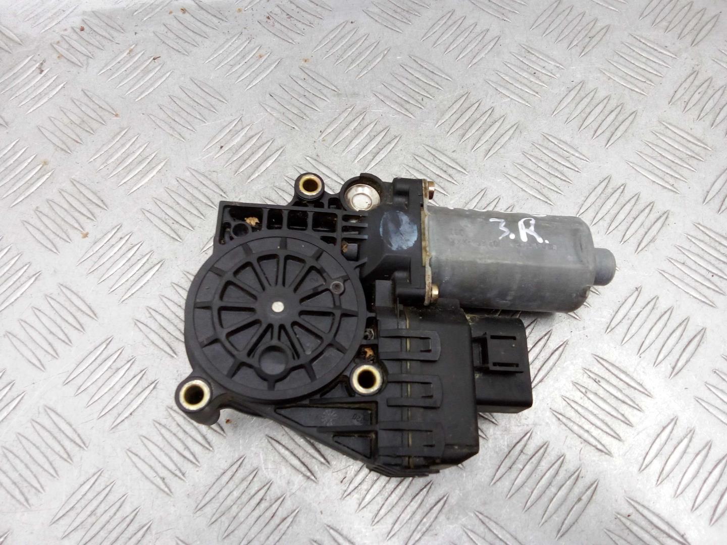 Моторчик стеклоподъемника