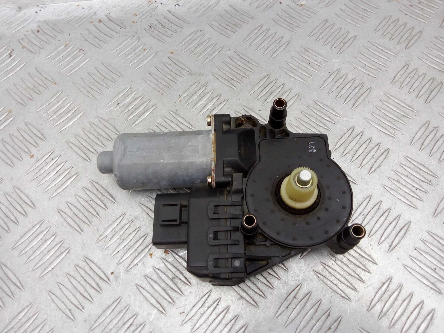 Моторчик стеклоподъемника