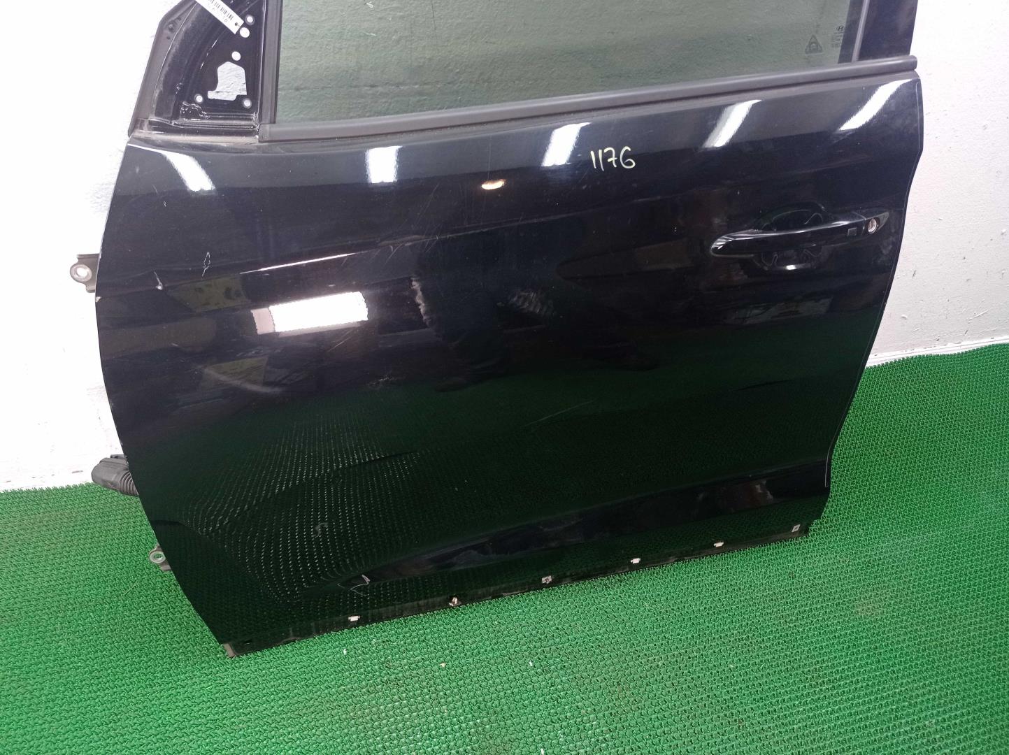 Ручка двери передней наружная левая