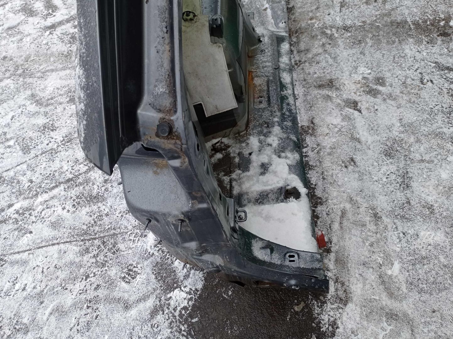 Стекло кузовное глухое левое