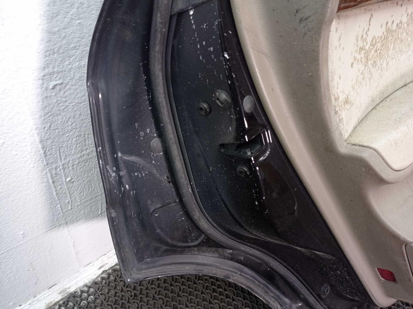 Дверь задняя левая