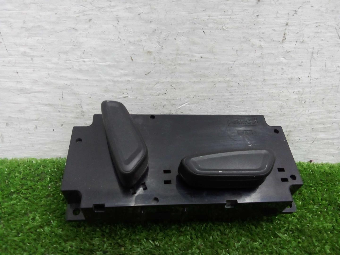 Переключатель регулировки сиденья