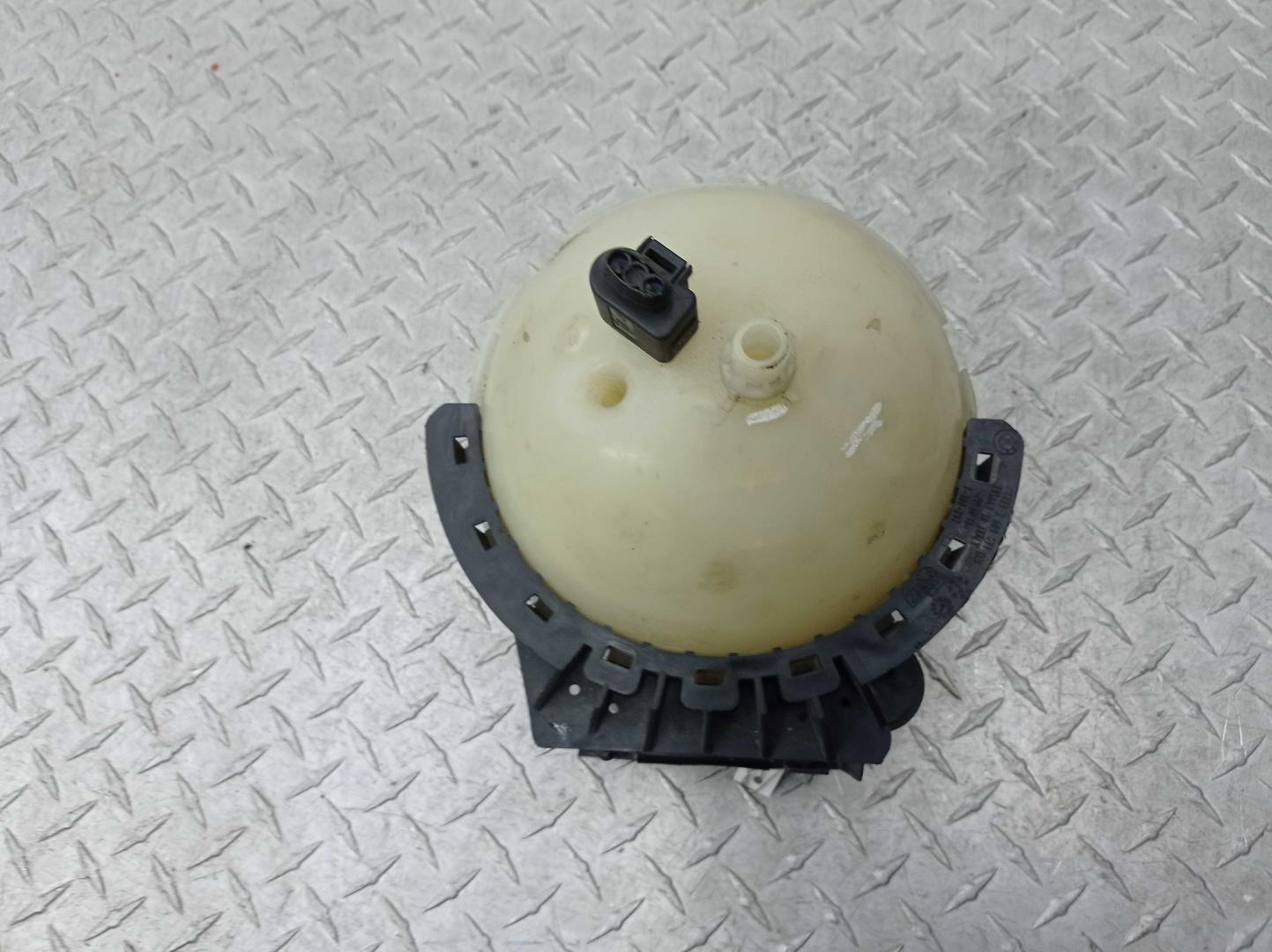 Бачок расширительный