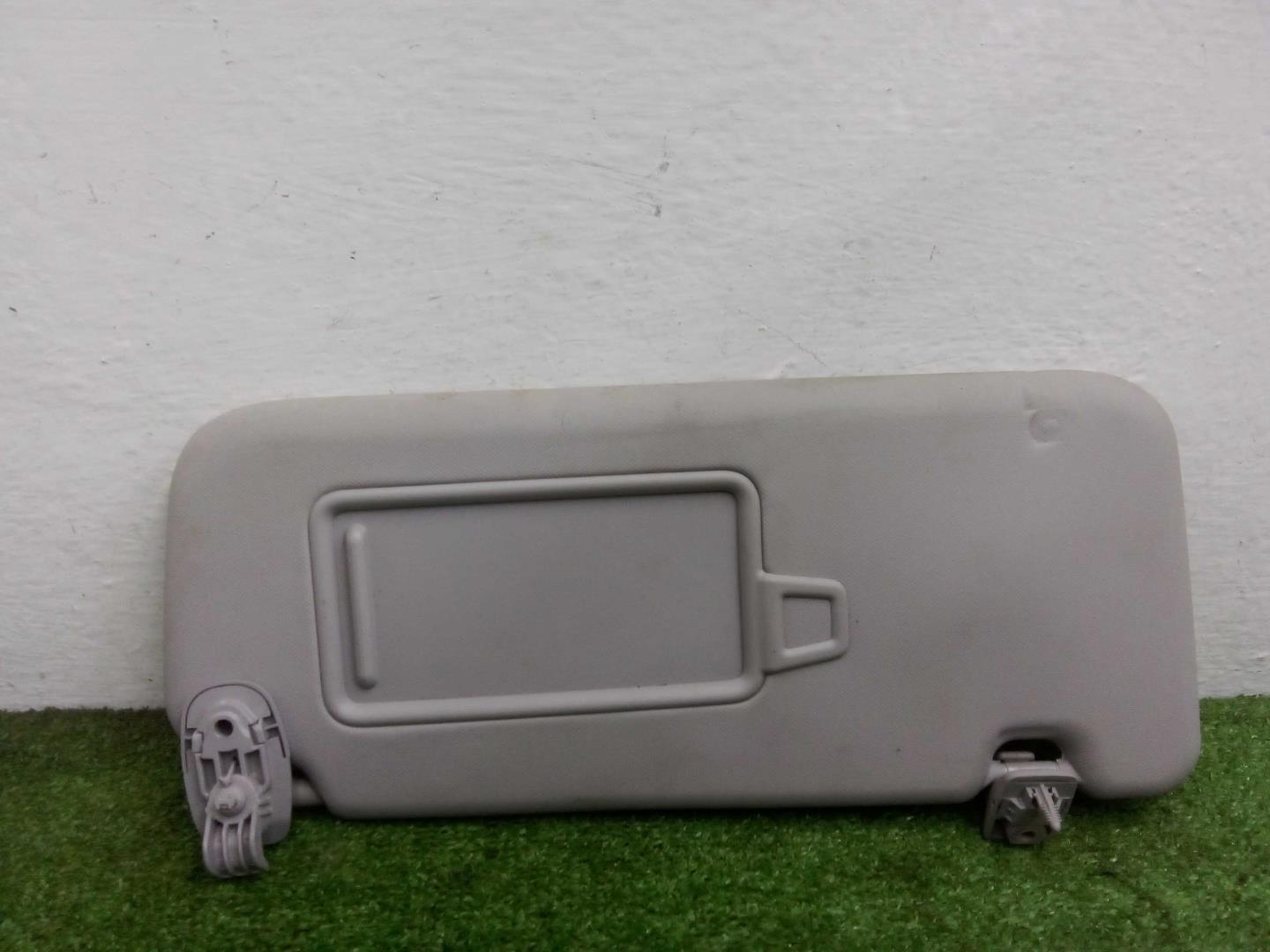 Козырек солнцезащитный