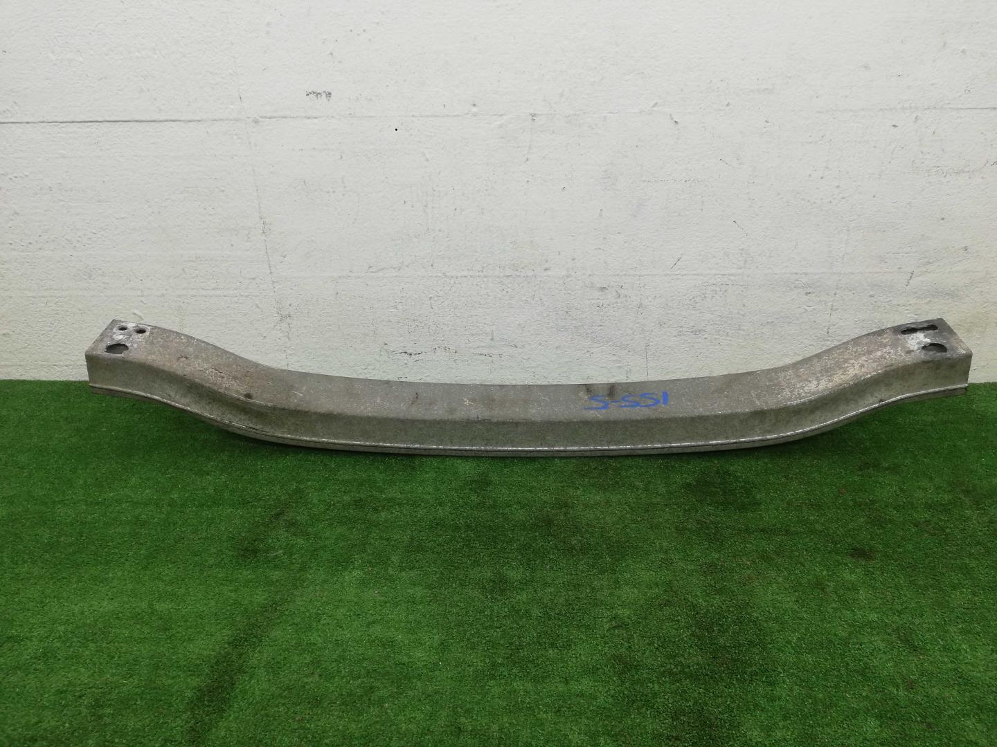 Усилитель заднего бампера