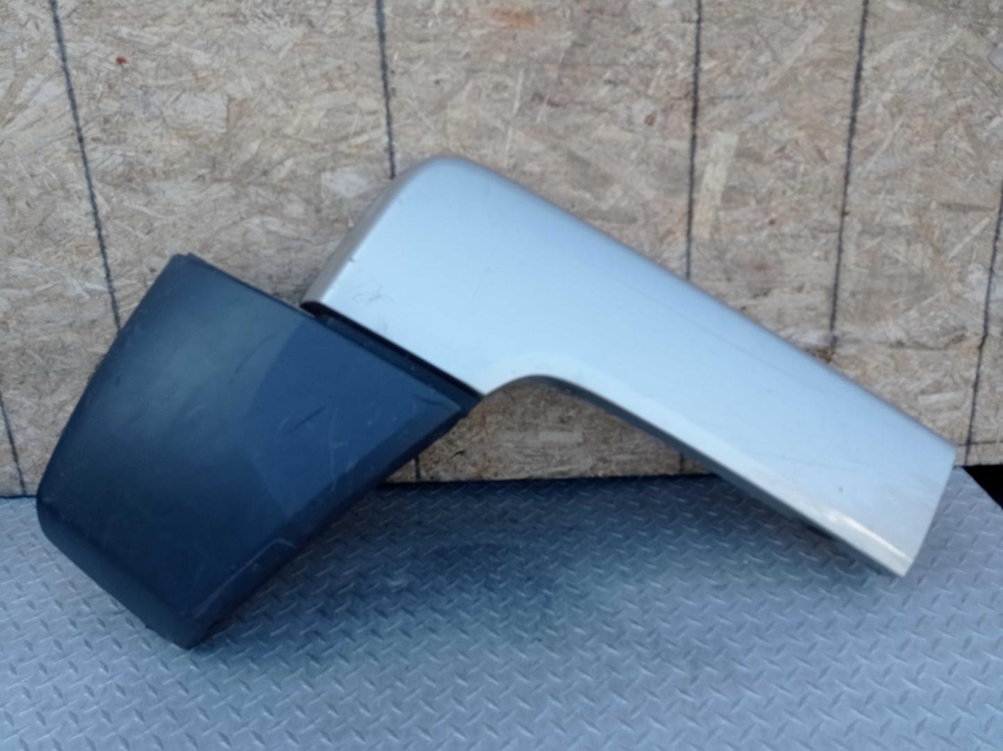 Накладка заднего крыла правого