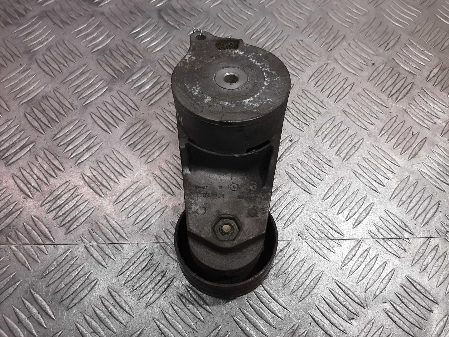 Натяжитель ремня