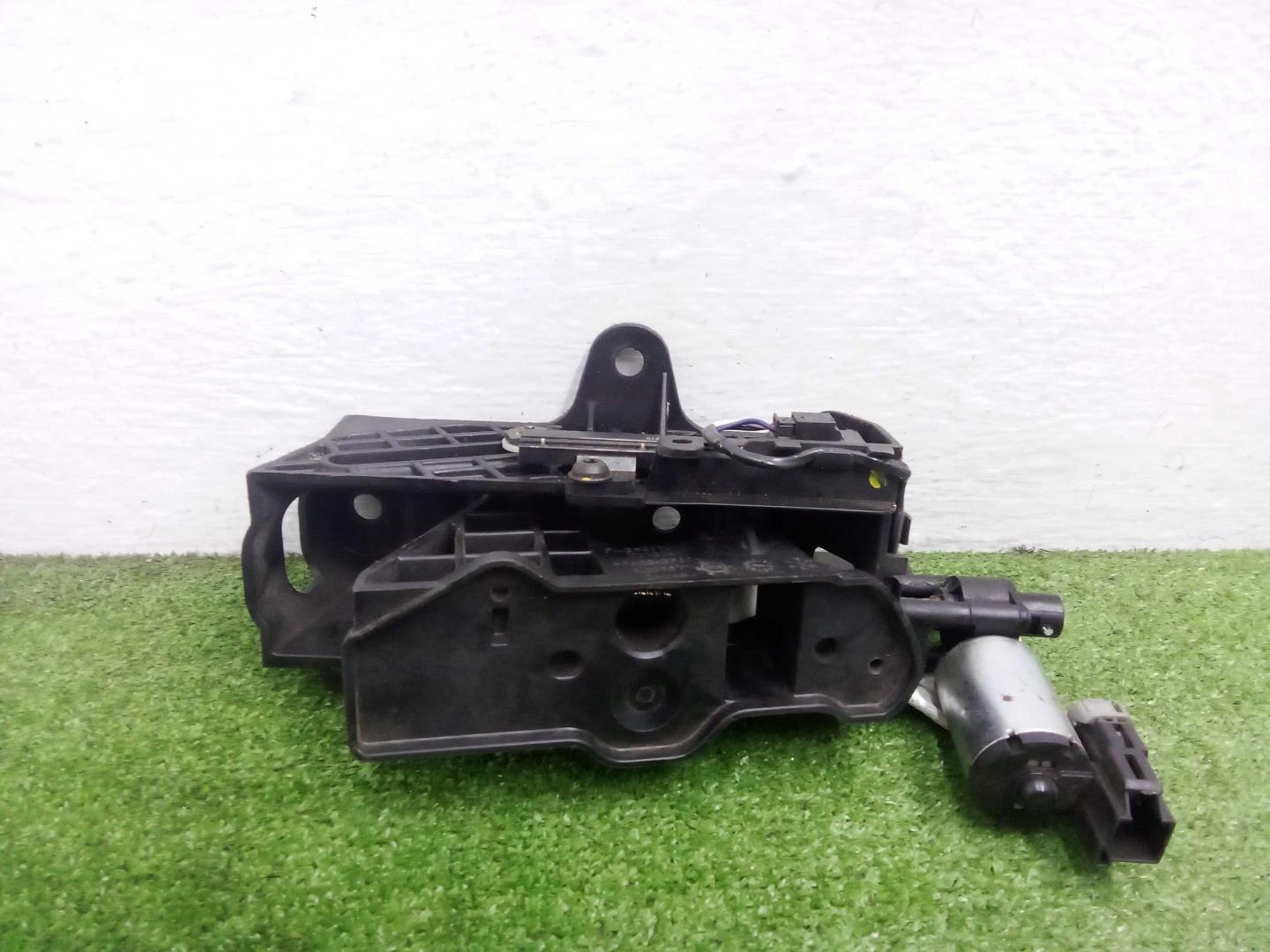 Моторчик стояночного тормоза