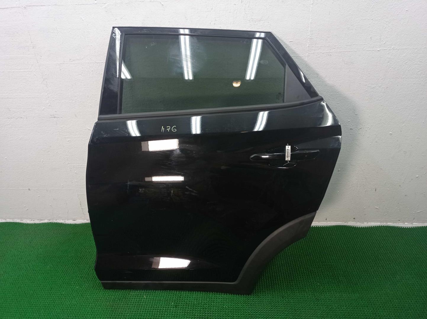 Дверь задняя левая