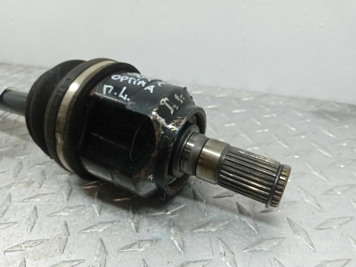 Полуось передняя левая