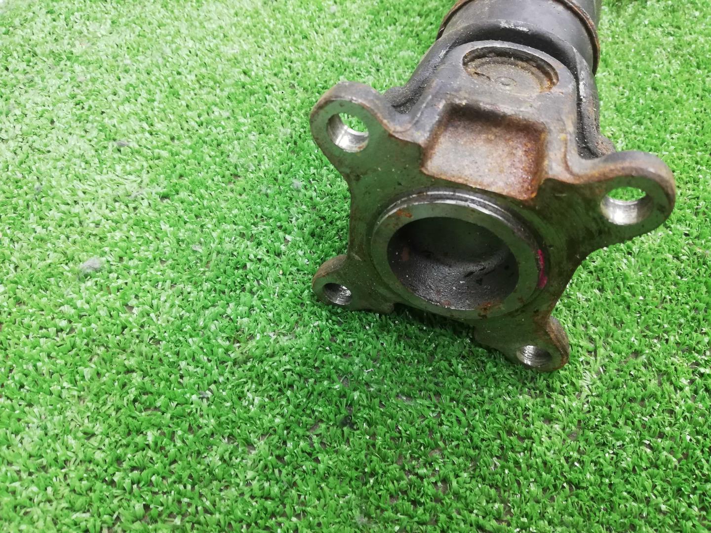 Вал карданный задний