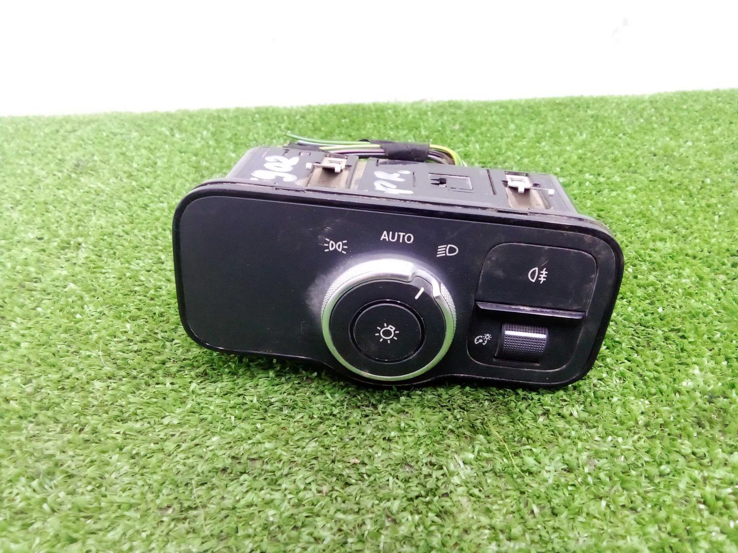 Переключатель света фар