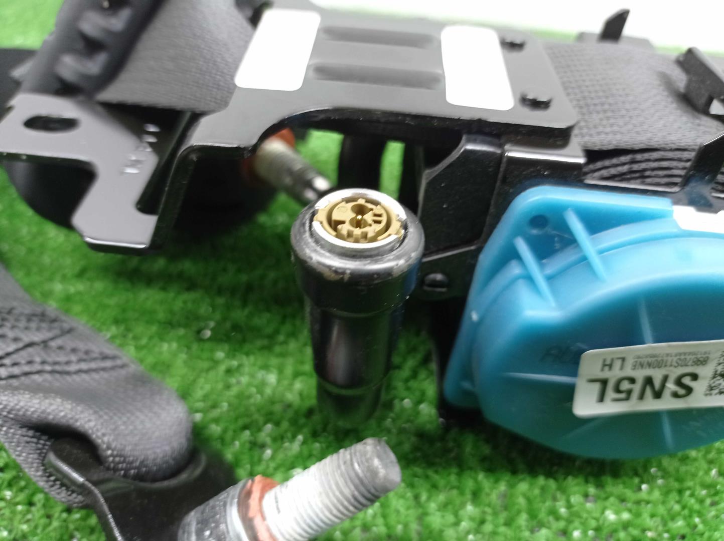 Ремень безопасности