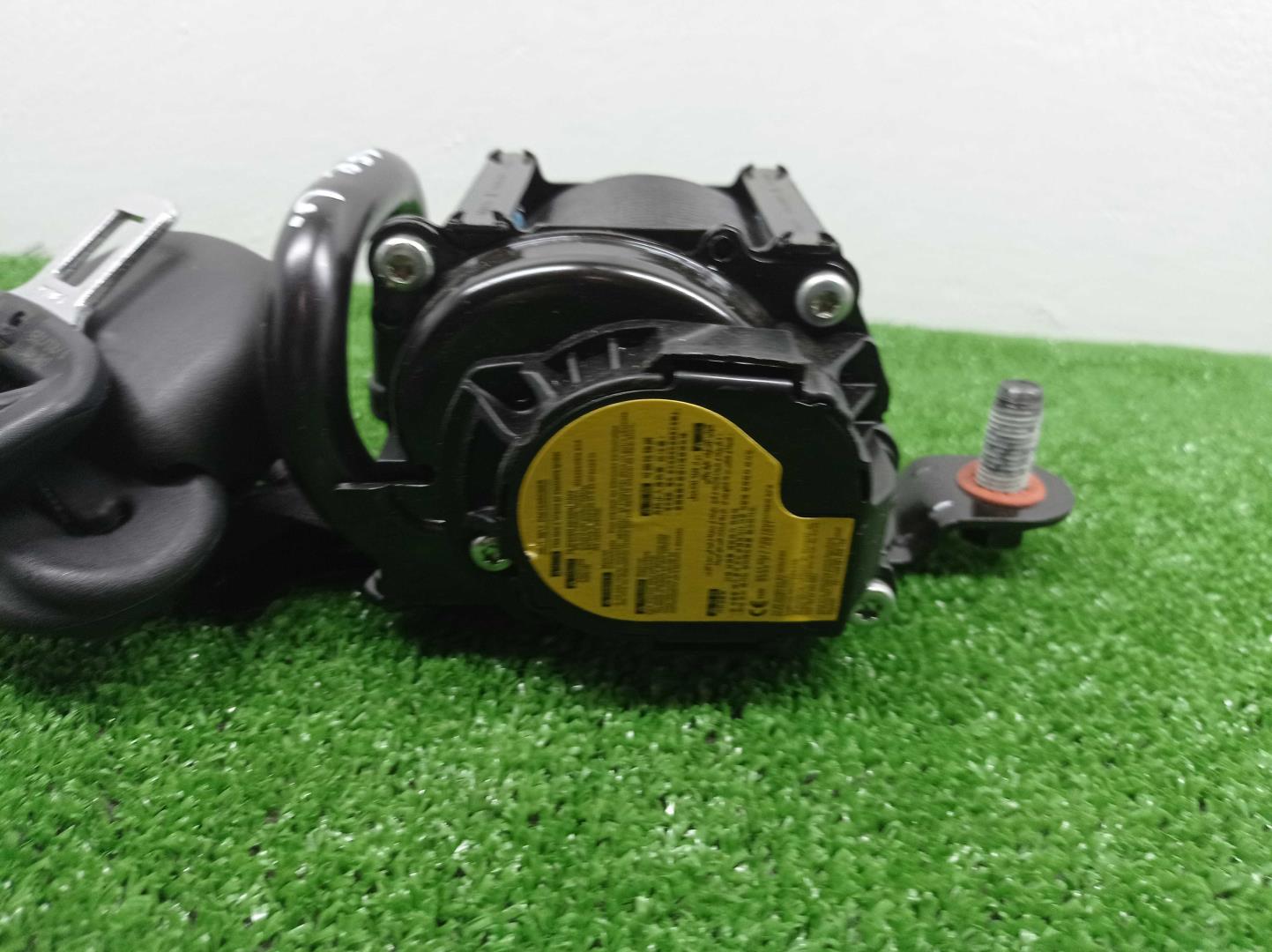 Ремень безопасности