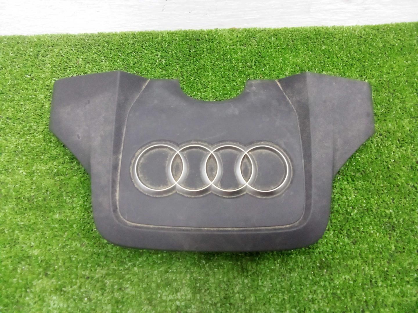 Крышка двигателя