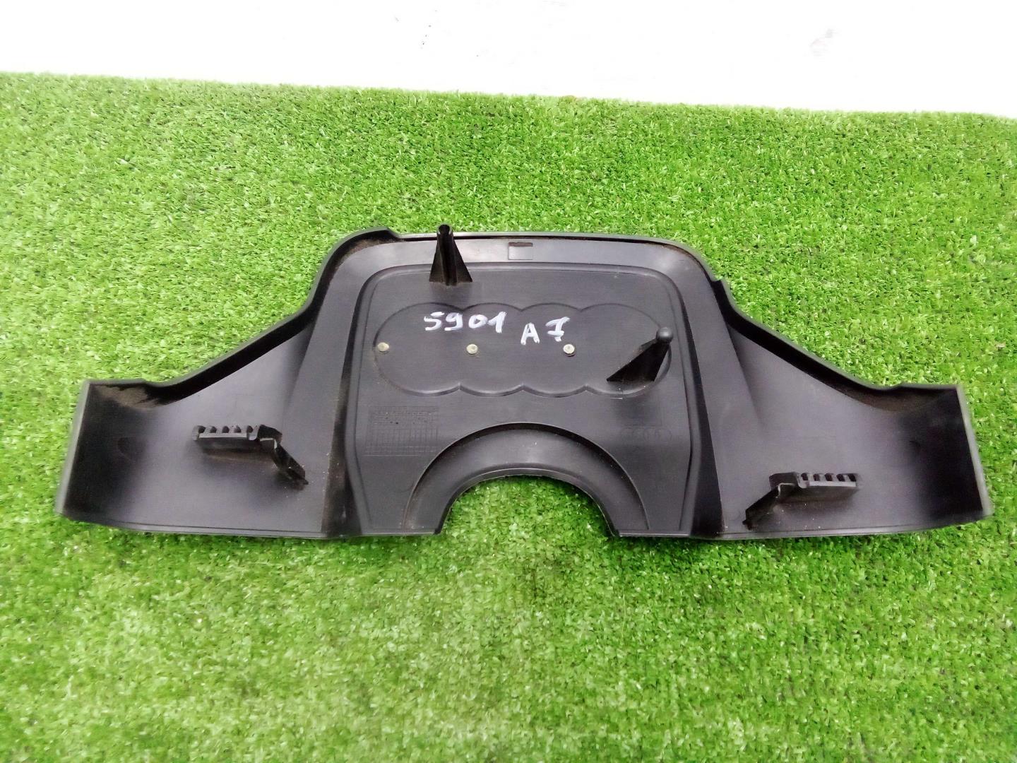 Крышка двигателя