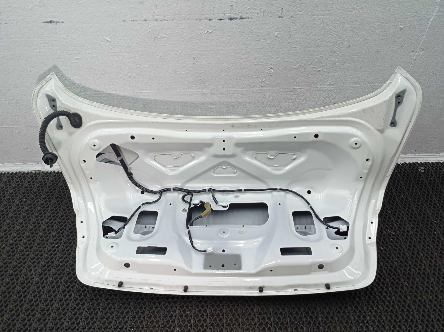 Крышка багажника