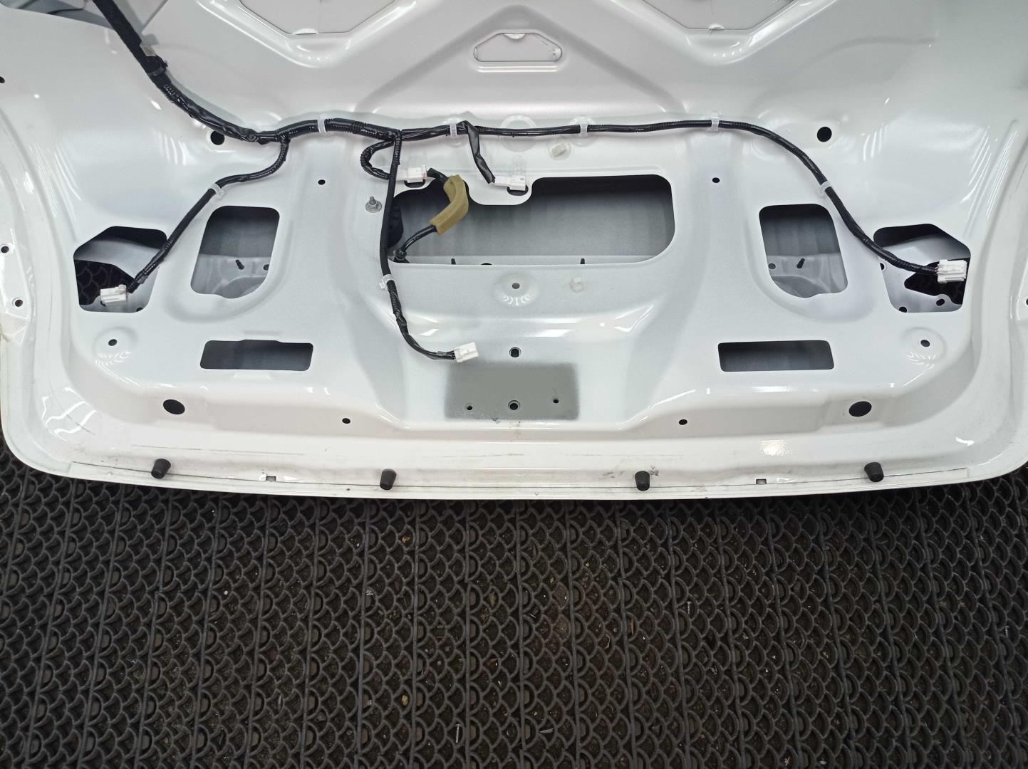 Крышка багажника