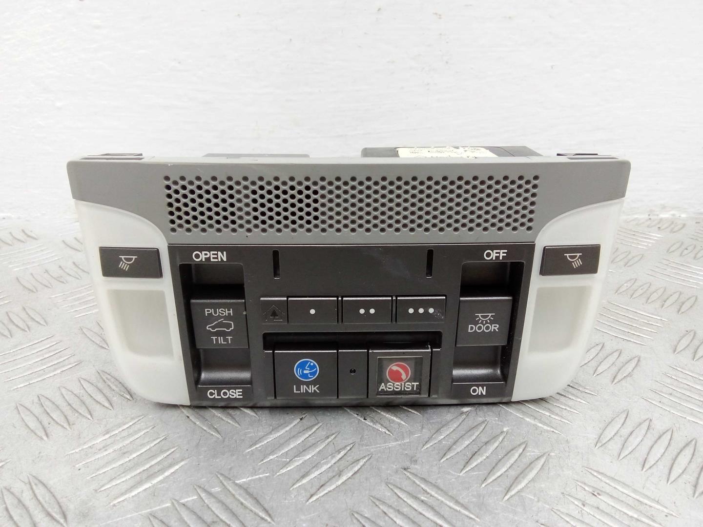 Плафон салонный