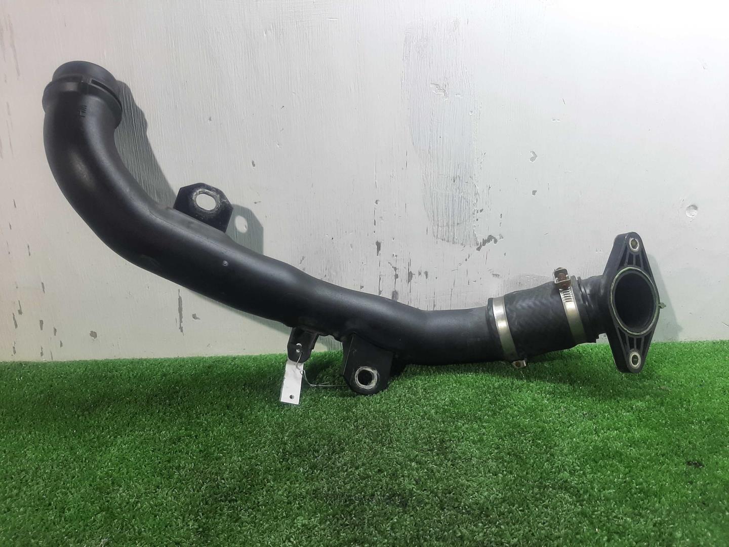 Патрубок интеркулера