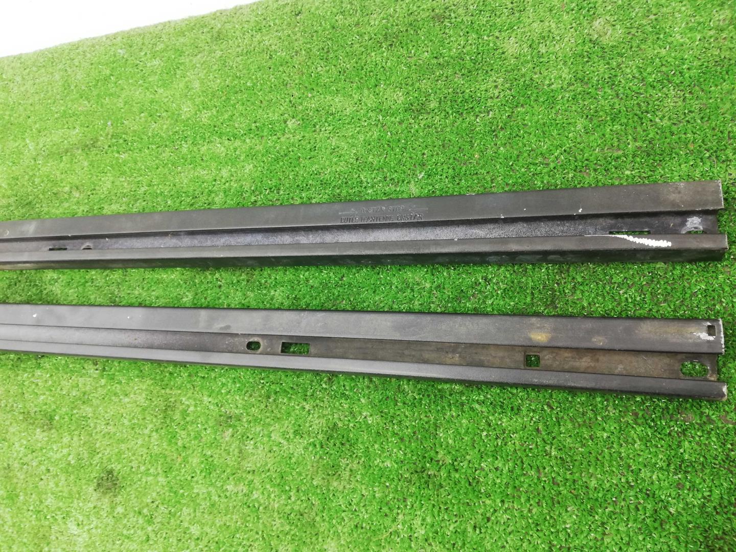 Рейлинги (релинг) к-кт (планки на крышу)