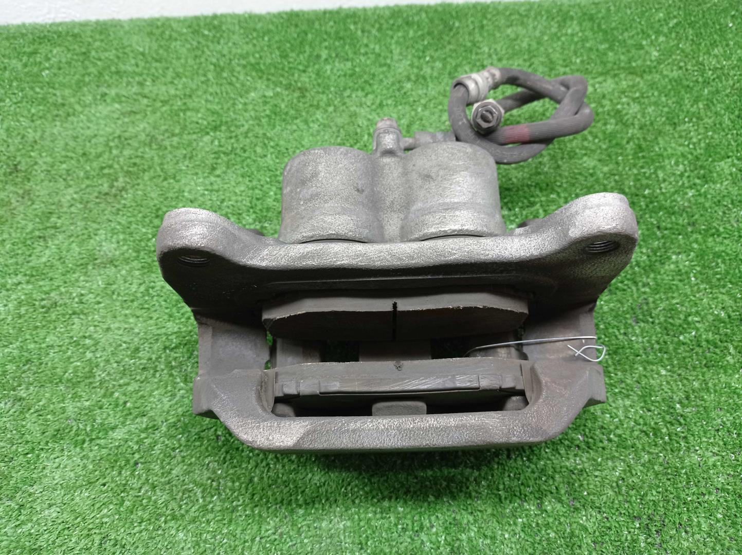 Суппорт передний правый