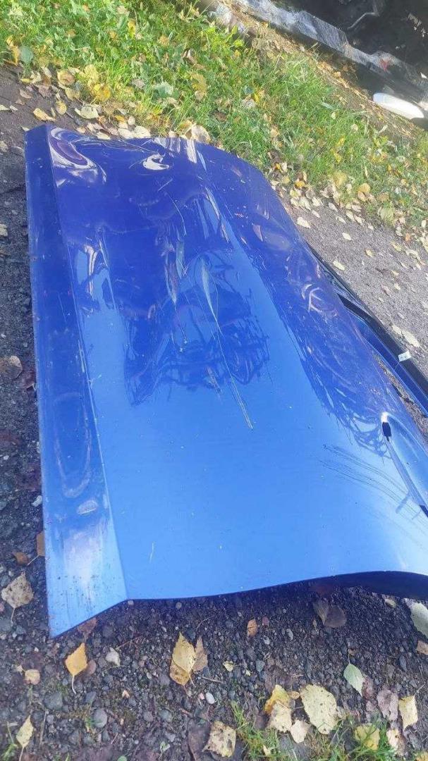 Замок двери передней левой