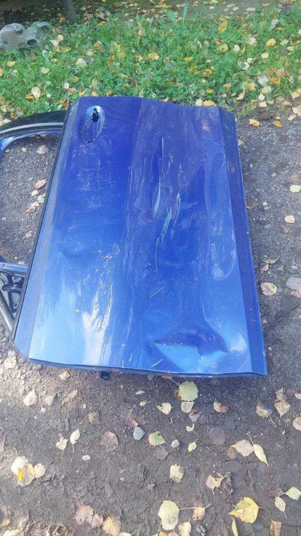 Замок двери передней левой