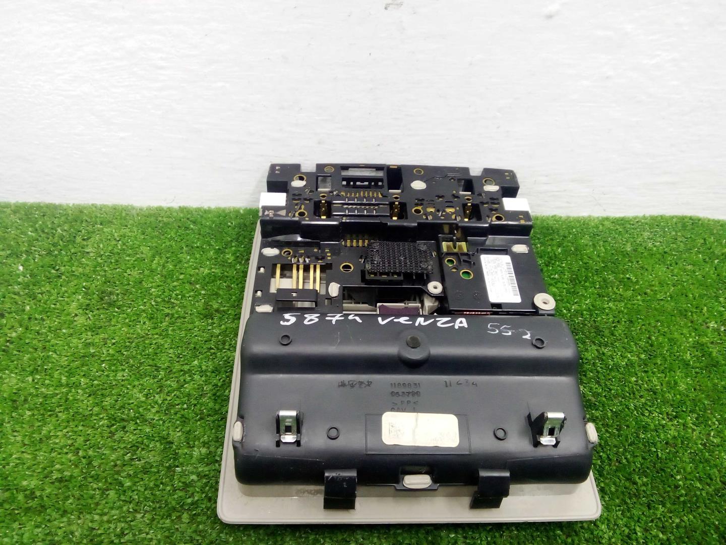 Плафон салонный