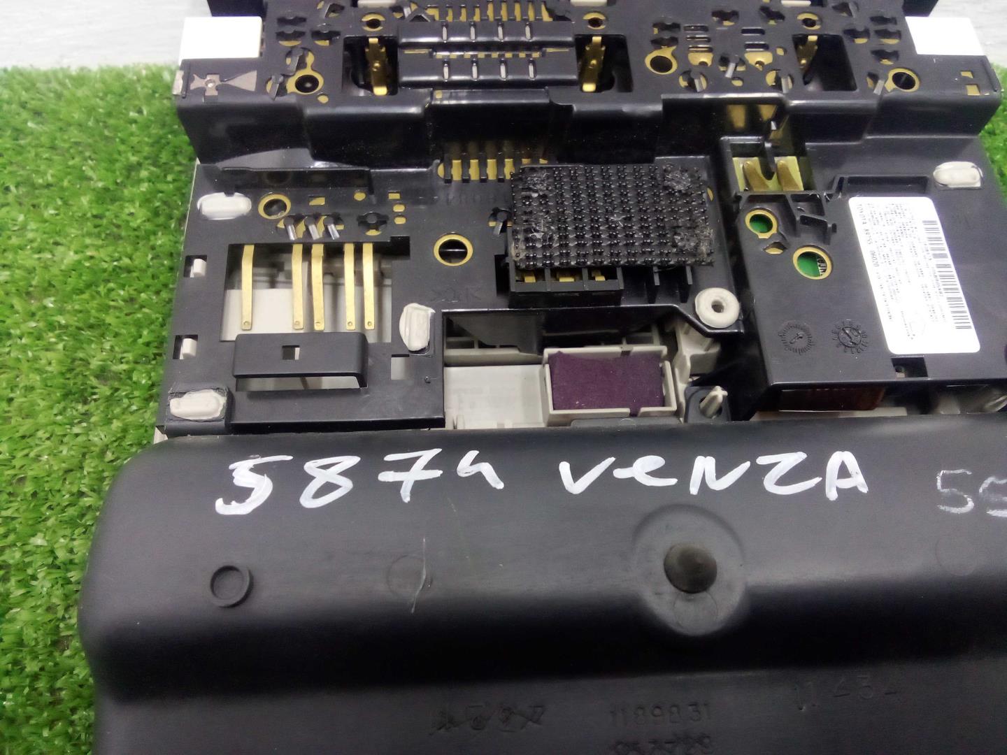 Плафон салонный