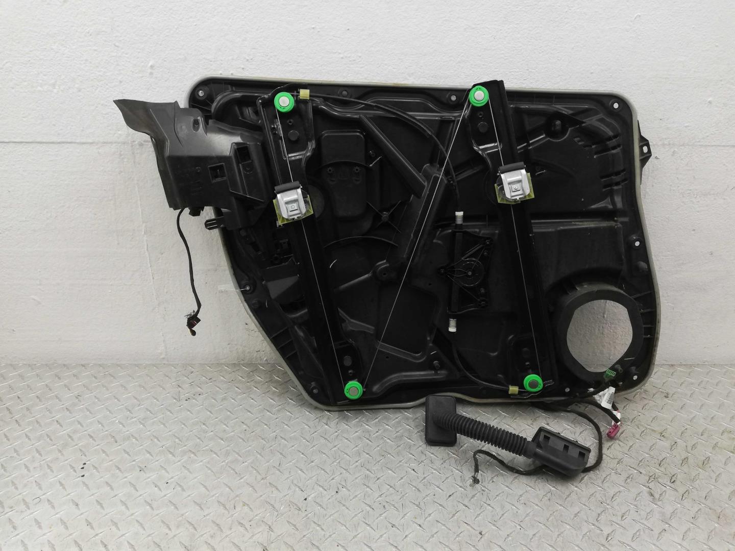 Стеклоподъемник электр. передний правый