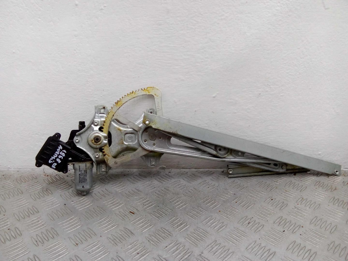 Стеклоподъемник электр. передний правый