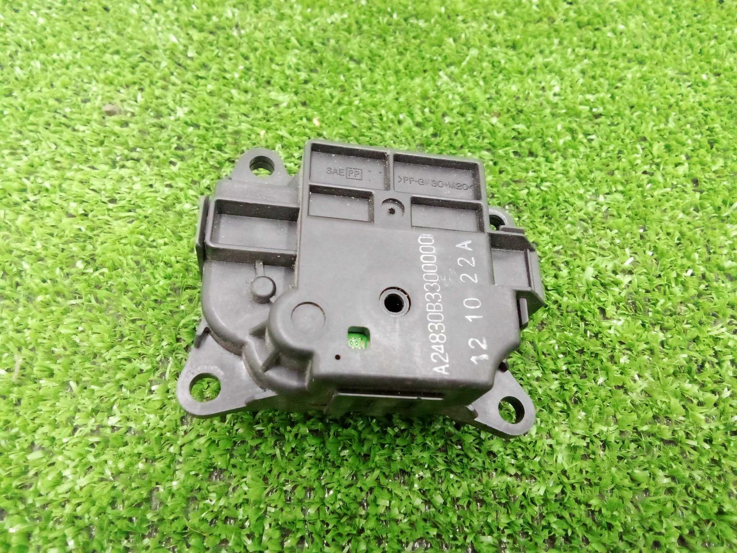 Моторчик заслонки печки