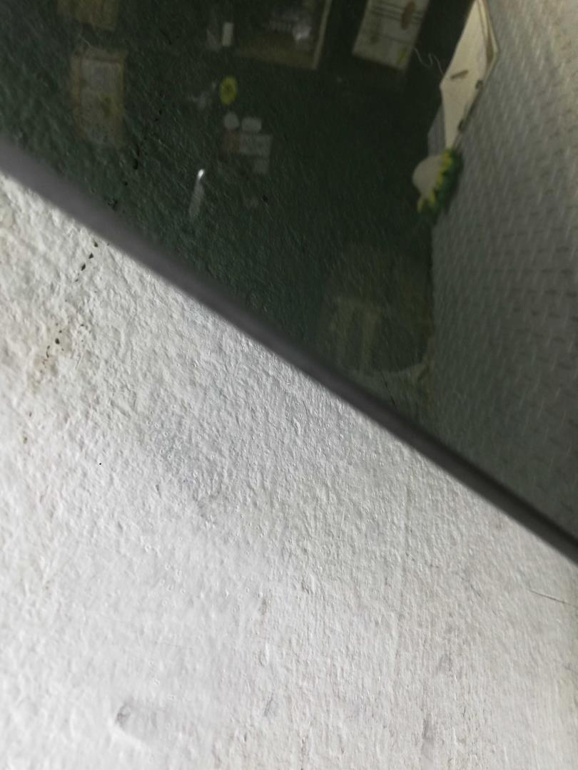 Стекло двери задней левой