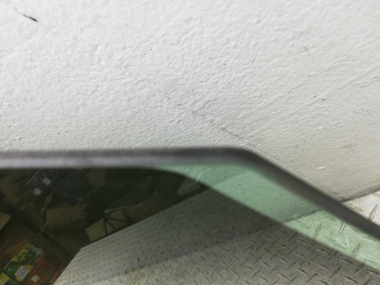 Стекло двери передней правой