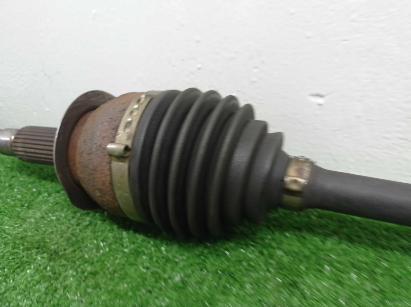 Полуось передняя левая