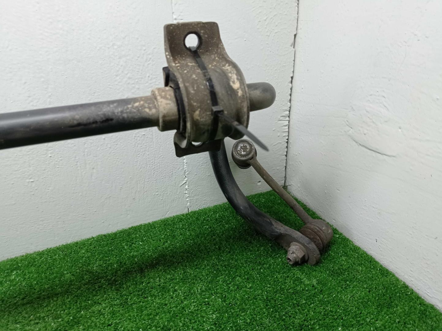 Стабилизатор передний