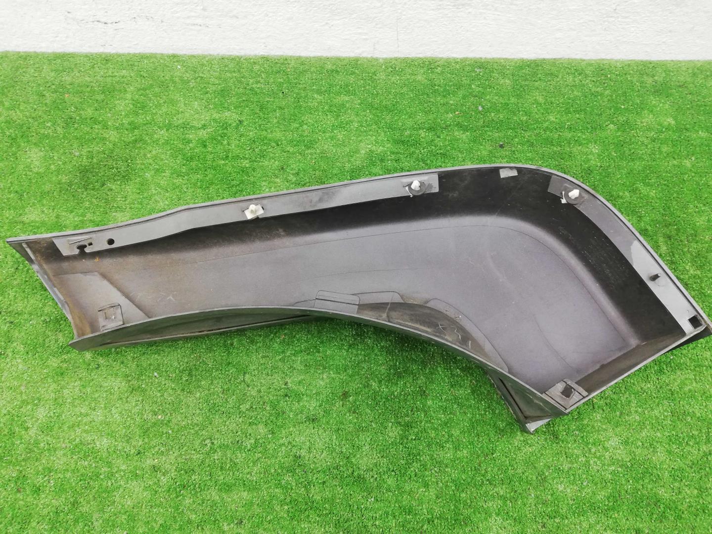Накладка заднего крыла правого