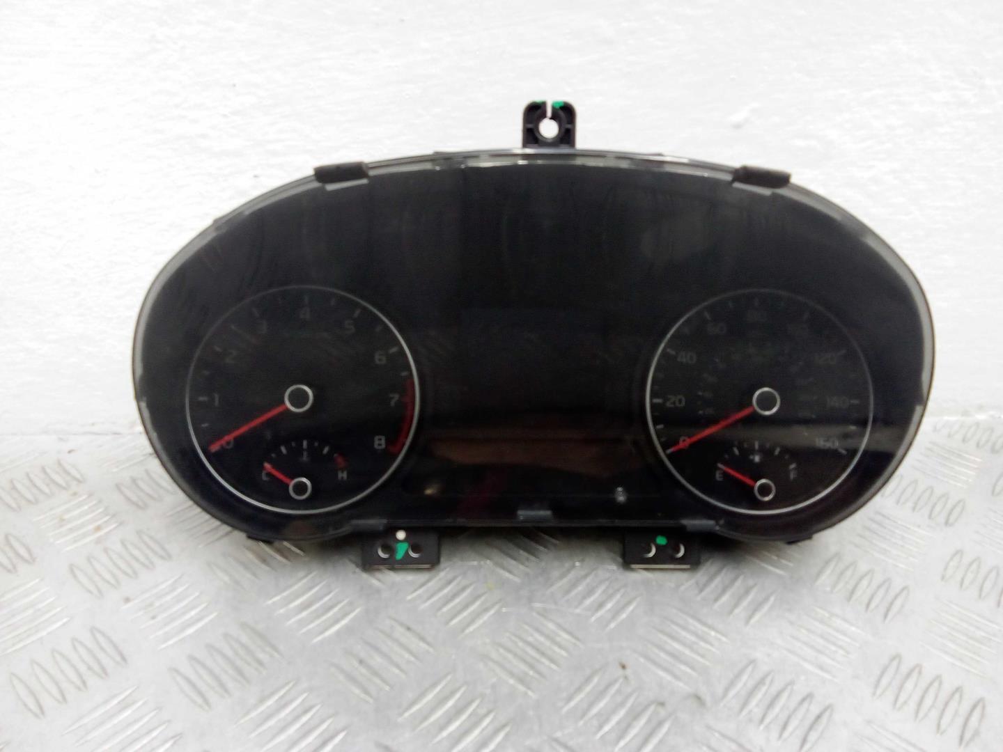 Панель приборов