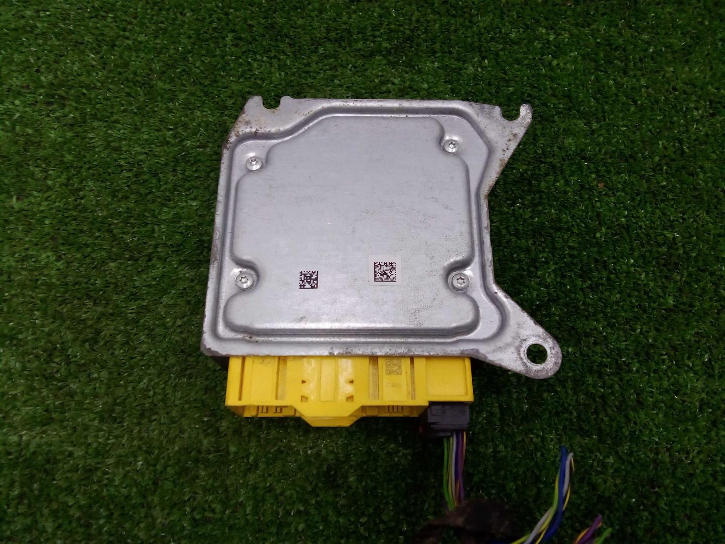 Блок управления подушек безопасности (AIR BAG)