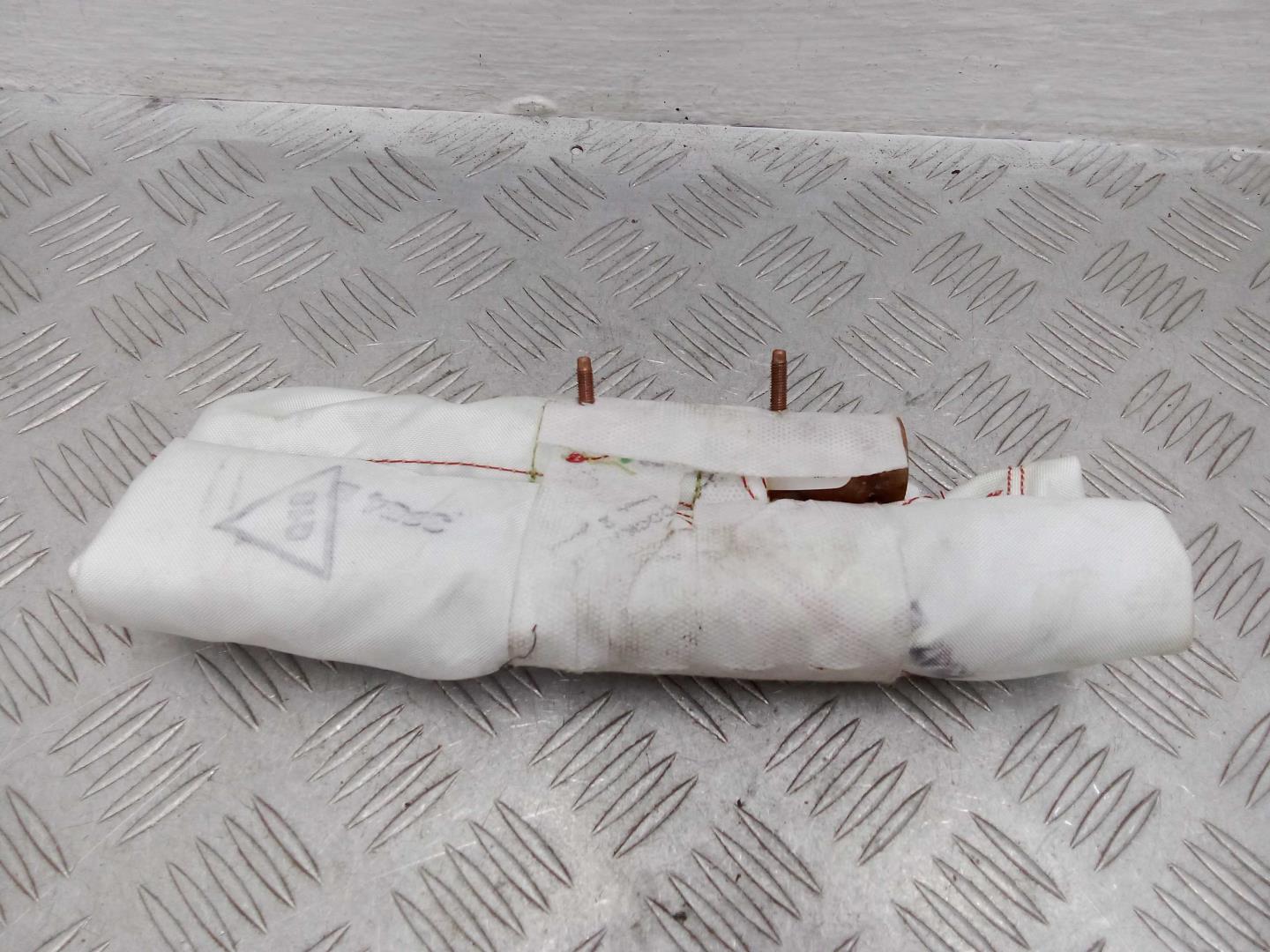 Подушка безопасности боковая (в сиденье)