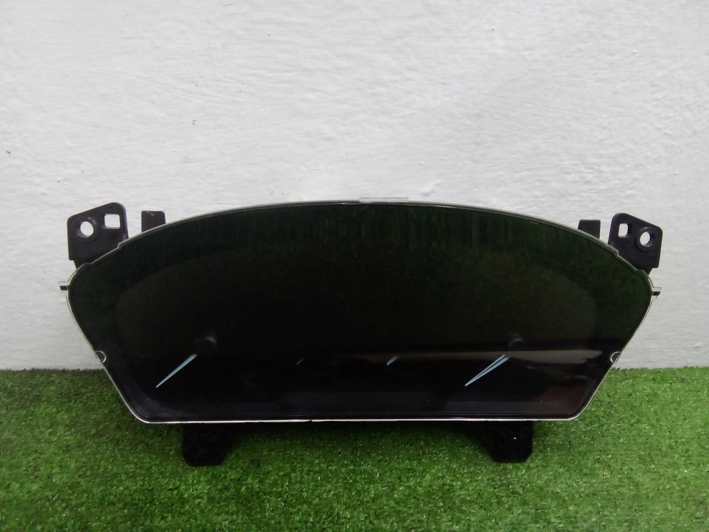 Панель приборов