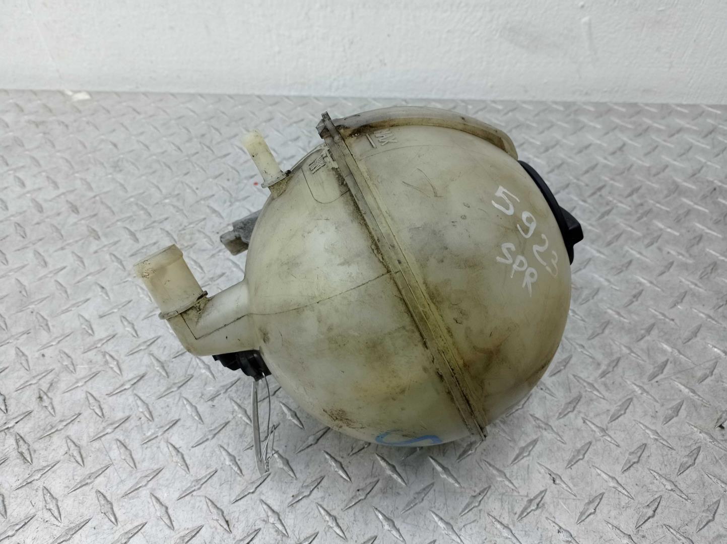 Бачок расширительный