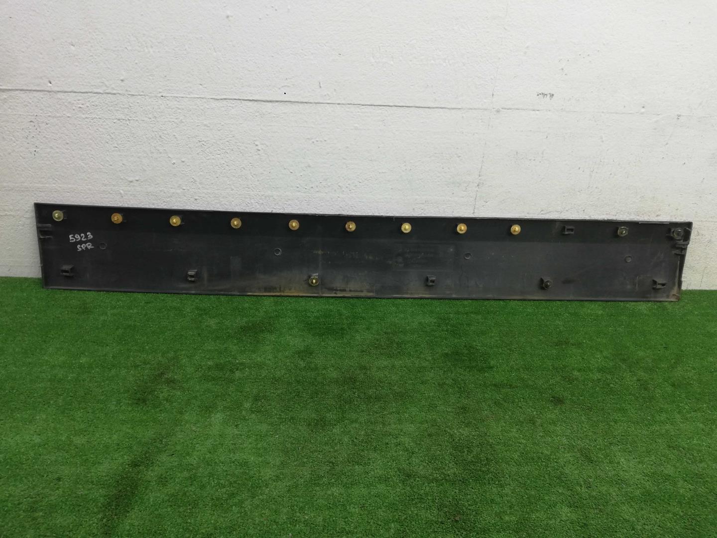 Накладка (кузов наружные)