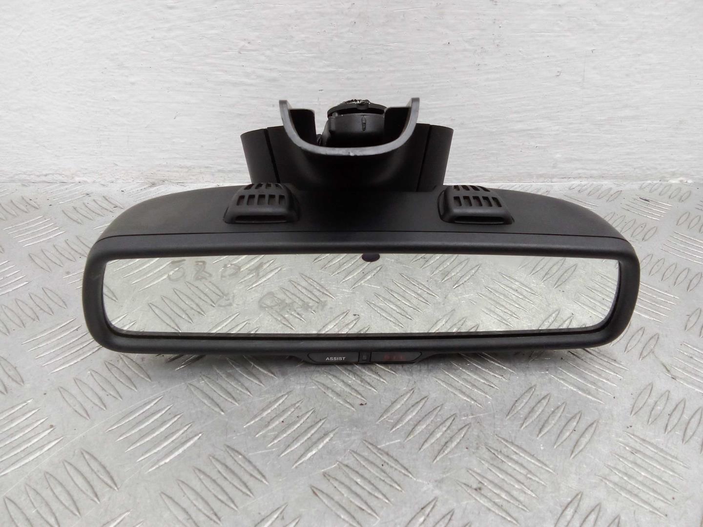 Зеркало заднего вида