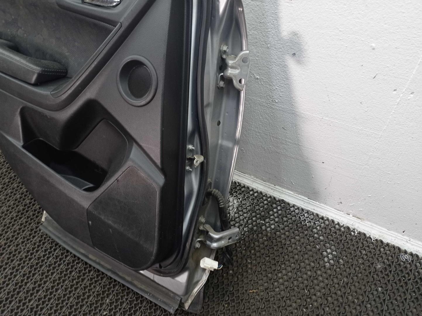 Ручка двери задней наружная левая