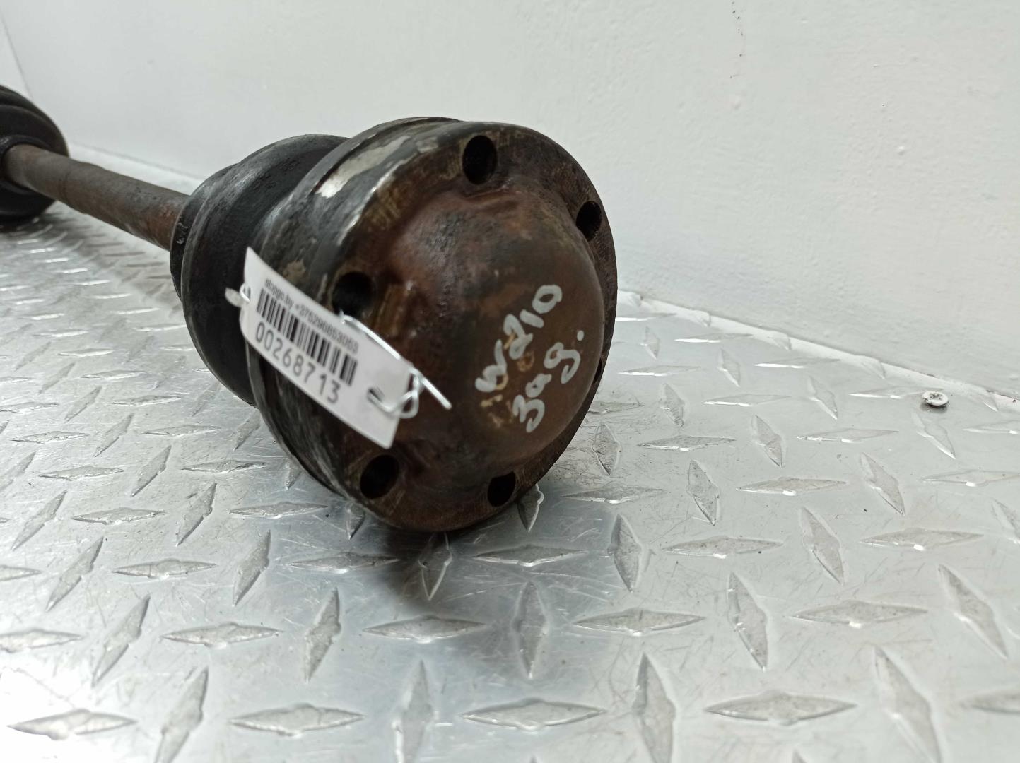 Полуось задняя левая