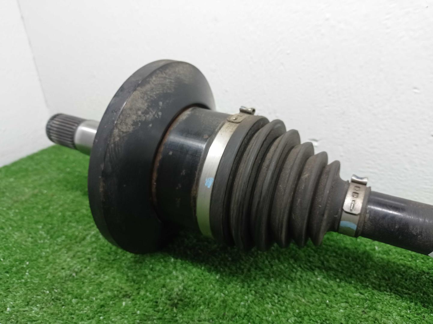 Полуось задняя левая